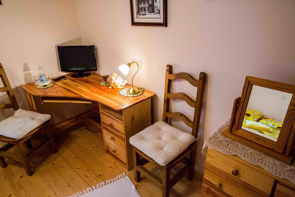 Willa Nad Popradem Bed & Breakfast Piwniczna-Zdroj Exterior photo