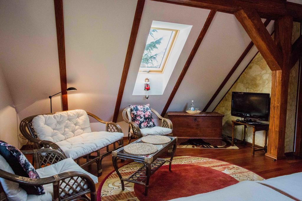 Willa Nad Popradem Bed & Breakfast Piwniczna-Zdroj Exterior photo