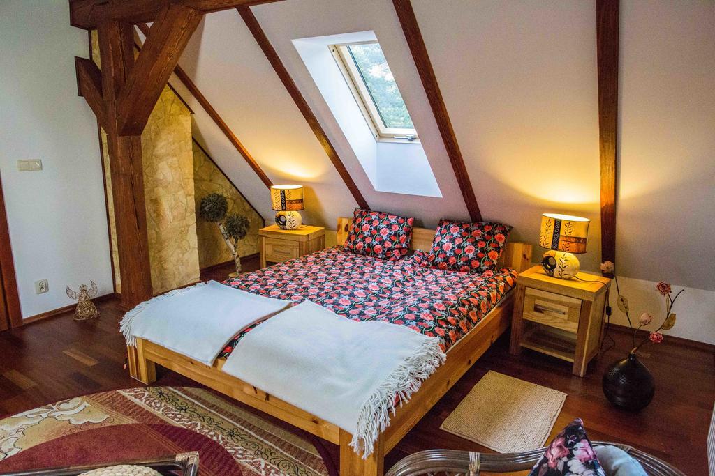 Willa Nad Popradem Bed & Breakfast Piwniczna-Zdroj Exterior photo